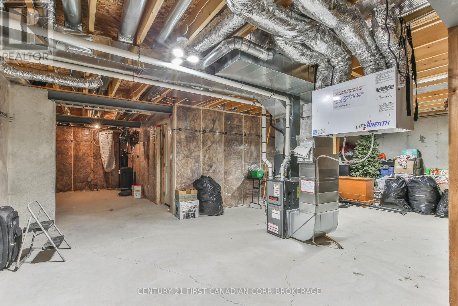 283 BOYD BOULEVARD - 28