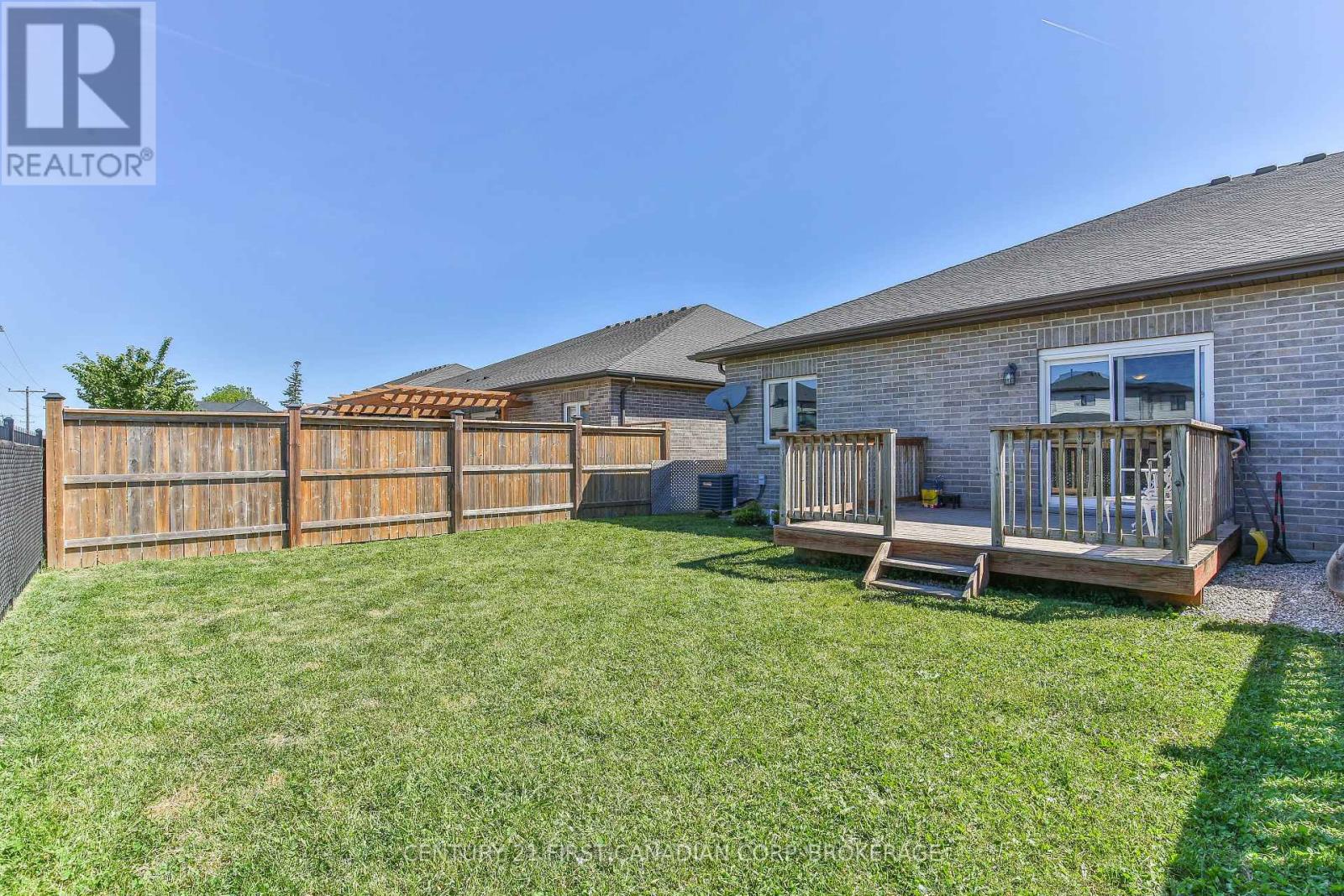 283 BOYD BOULEVARD - 32