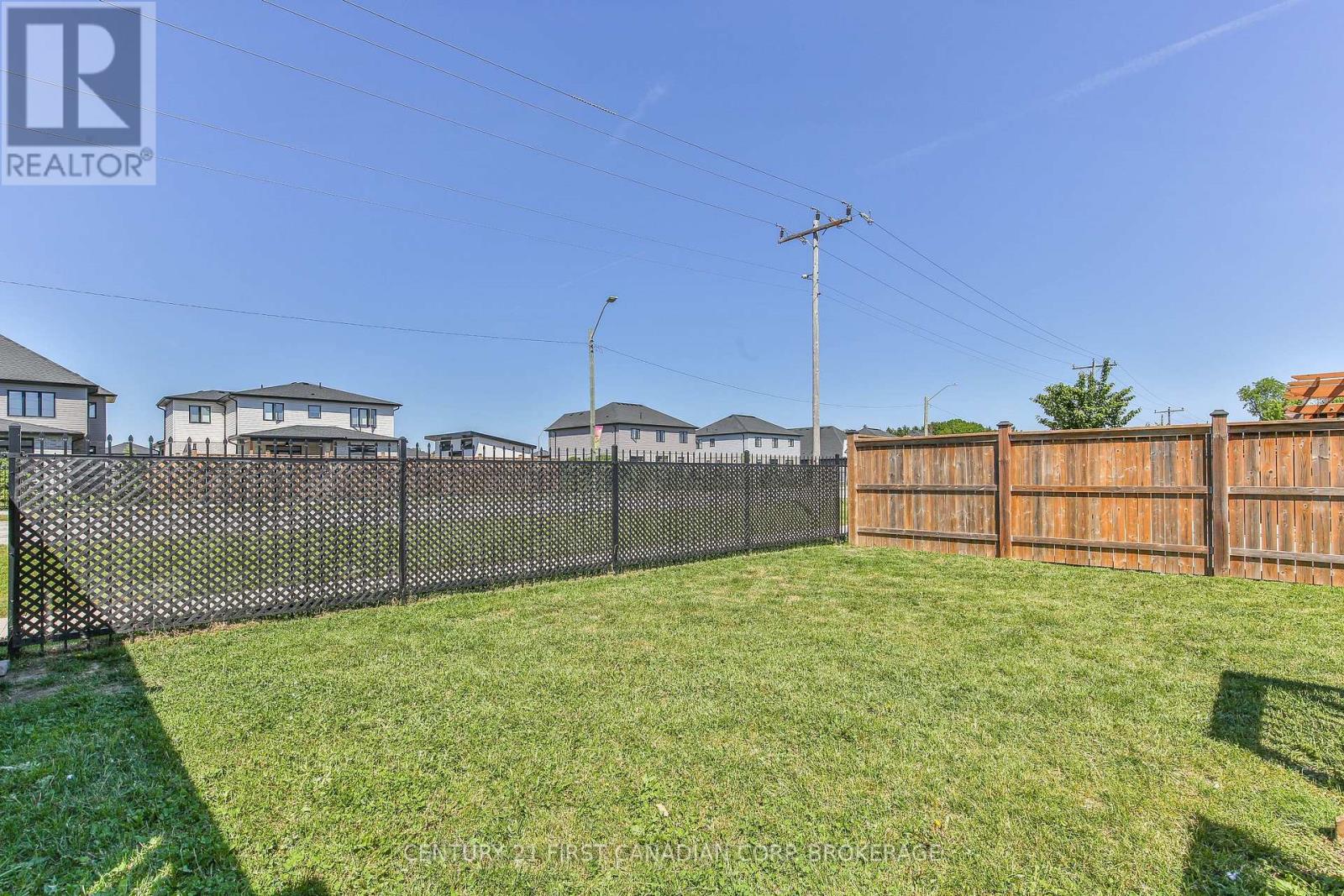 283 BOYD BOULEVARD - 31