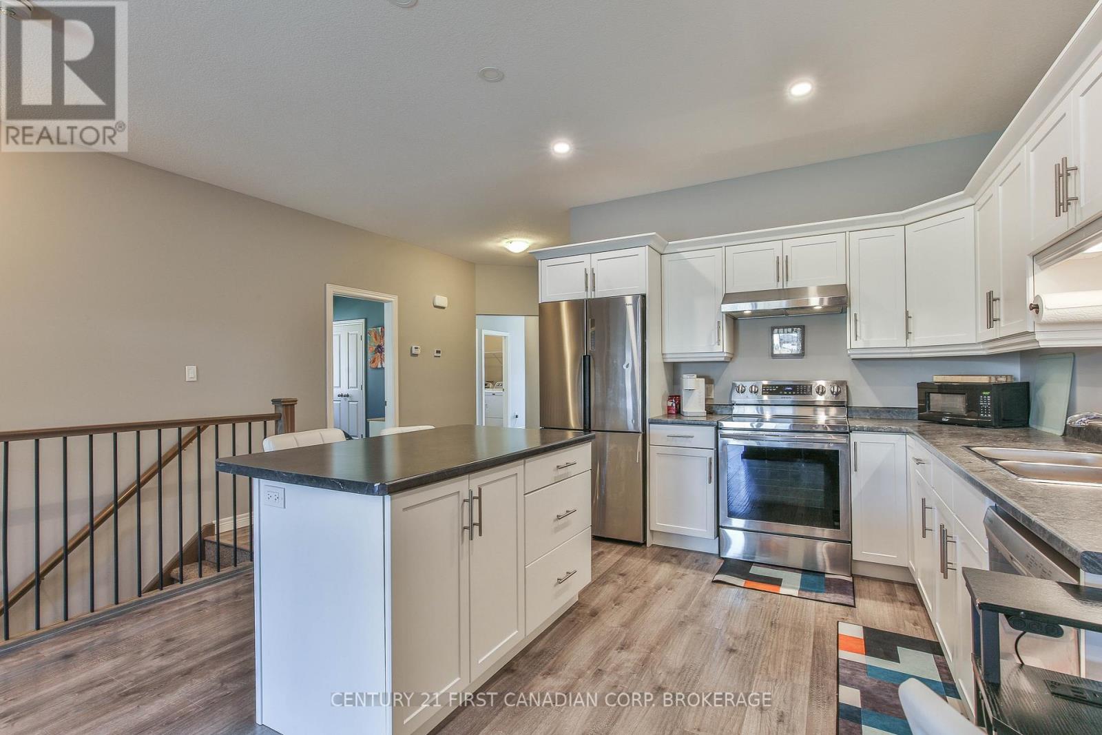 283 BOYD BOULEVARD - 8