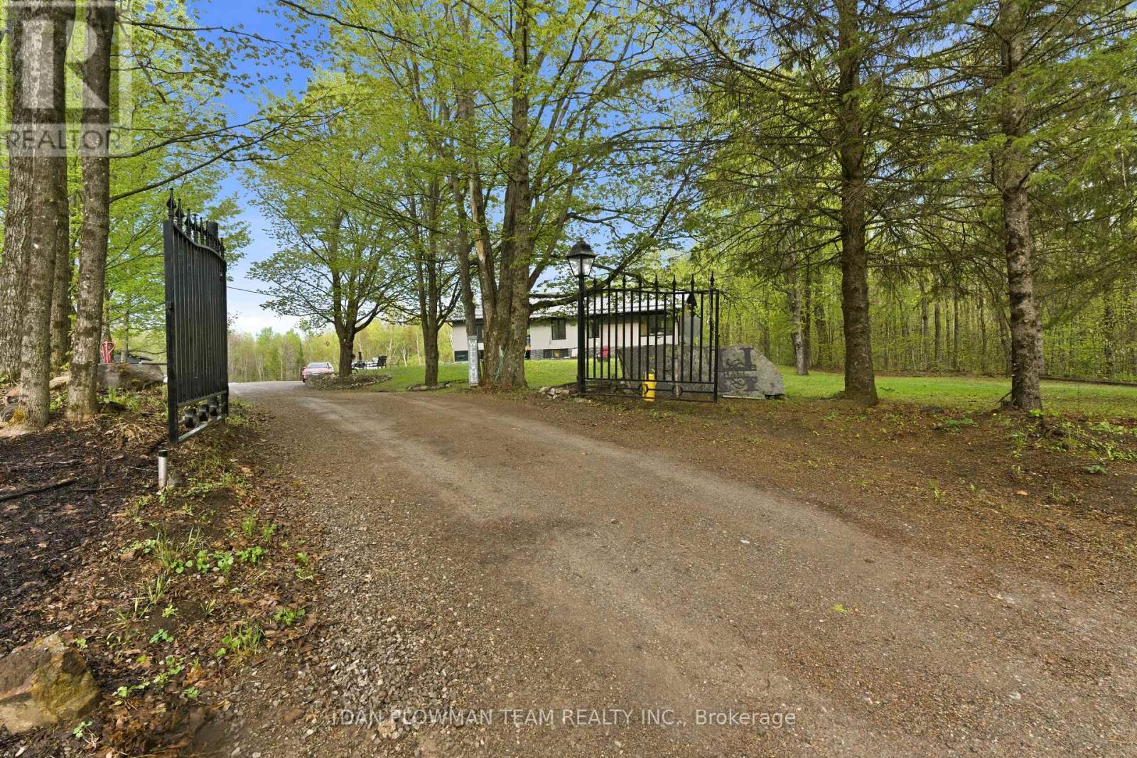 377 BALMER ROAD - 12