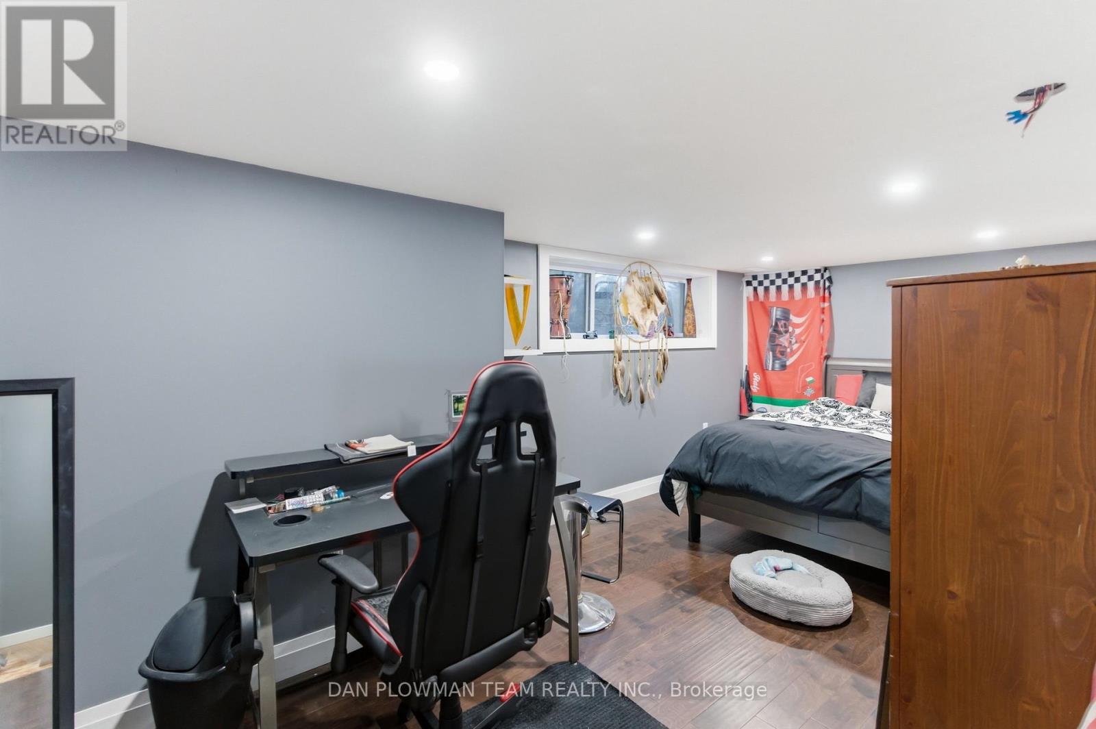 377 BALMER ROAD - 32