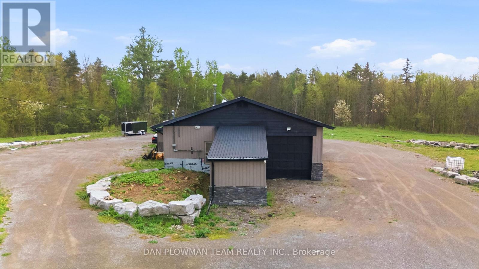 377 BALMER ROAD - 34