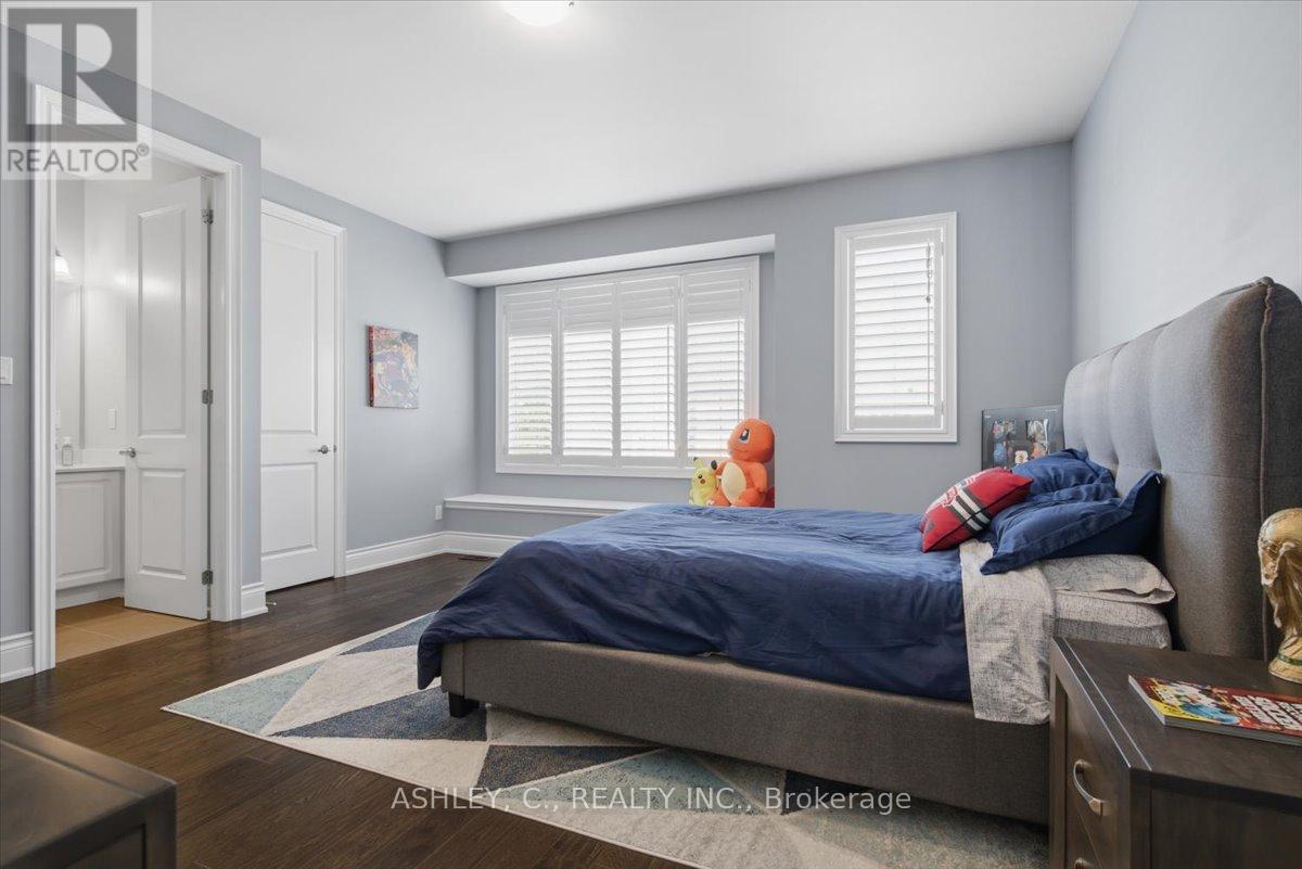 2177 VINELAND CRESCENT - 29