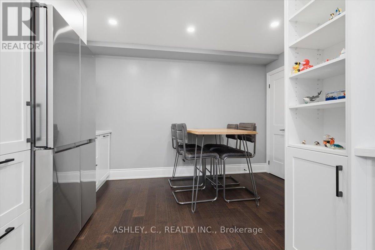 2177 VINELAND CRESCENT - 38