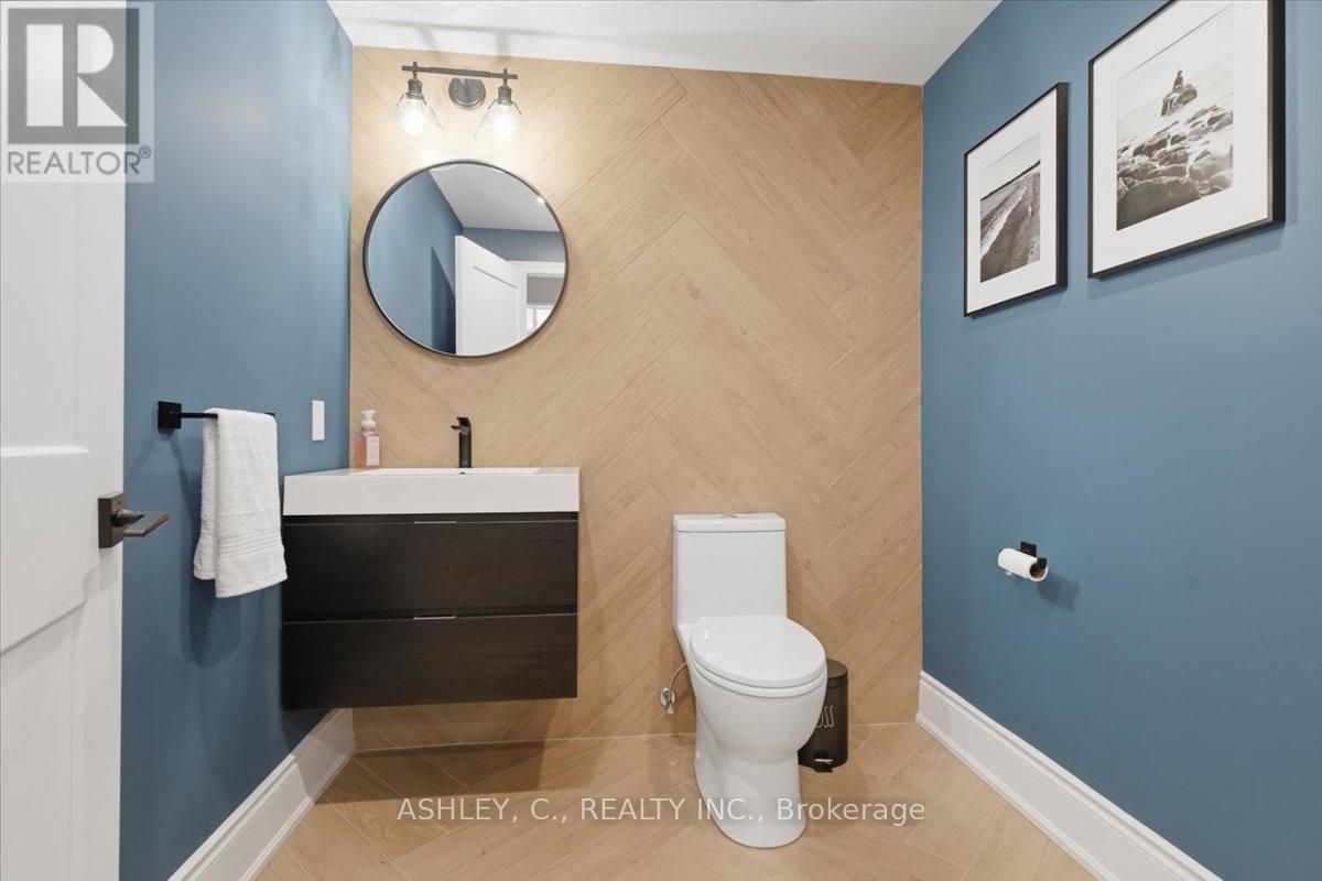2177 VINELAND CRESCENT - 40