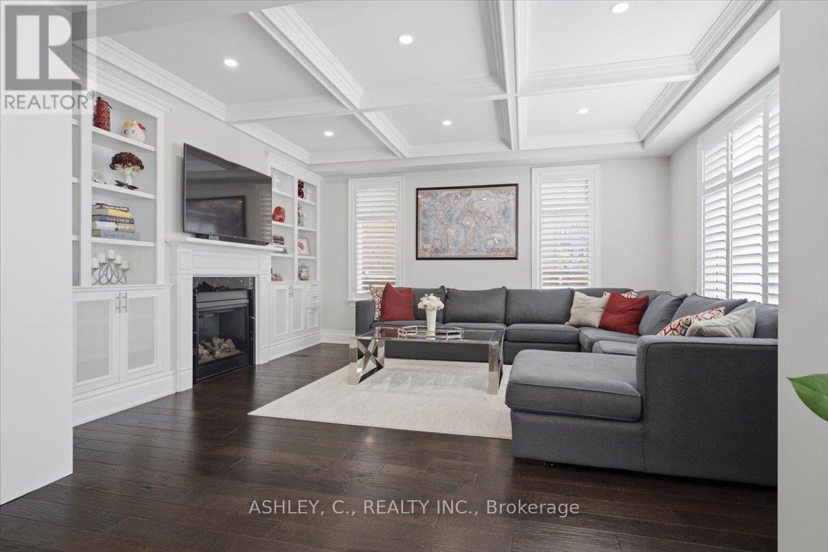 2177 VINELAND CRESCENT - 5