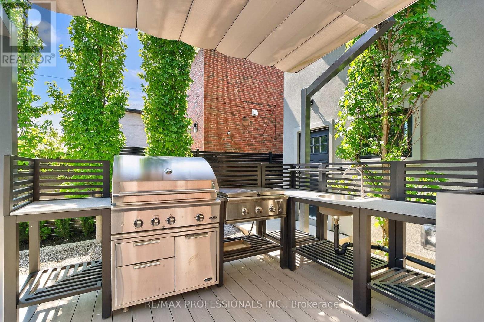 9 BERNICE AVENUE - 38