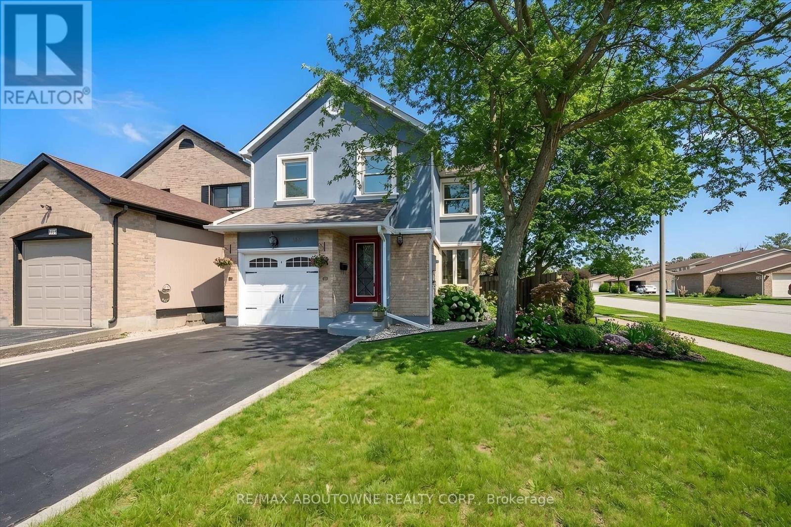 395 MAIDSTONE CRESCENT - 1