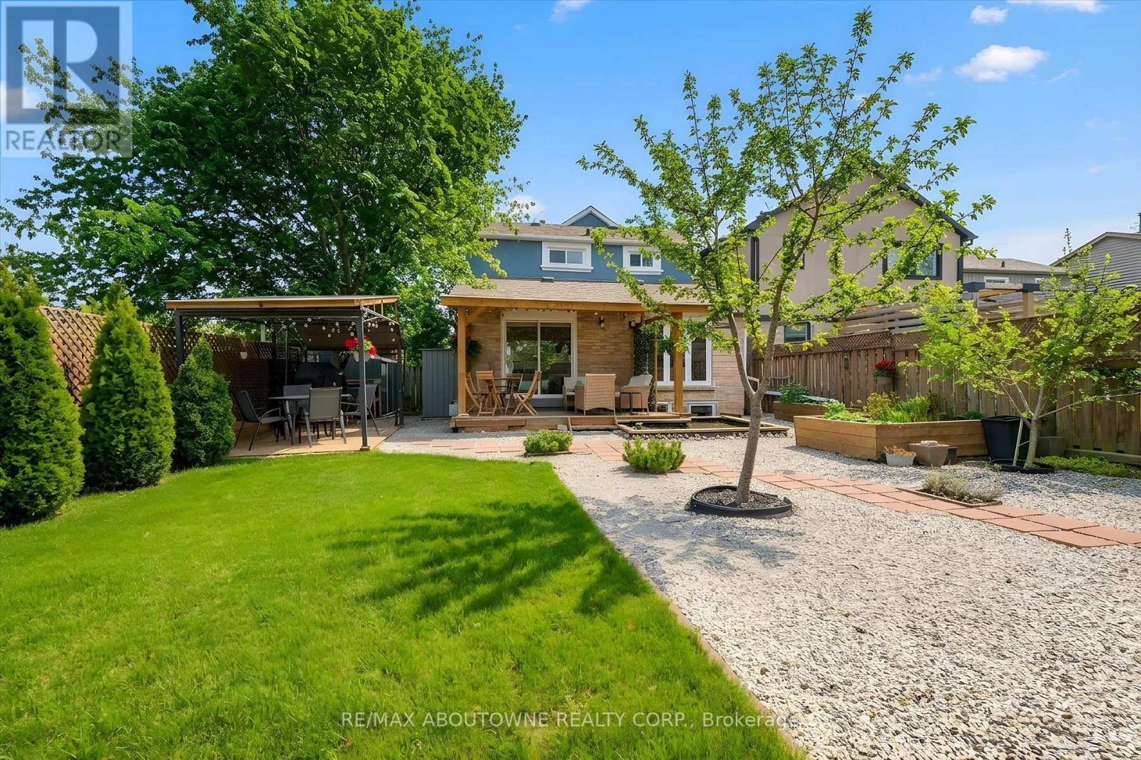 395 MAIDSTONE CRESCENT - 35