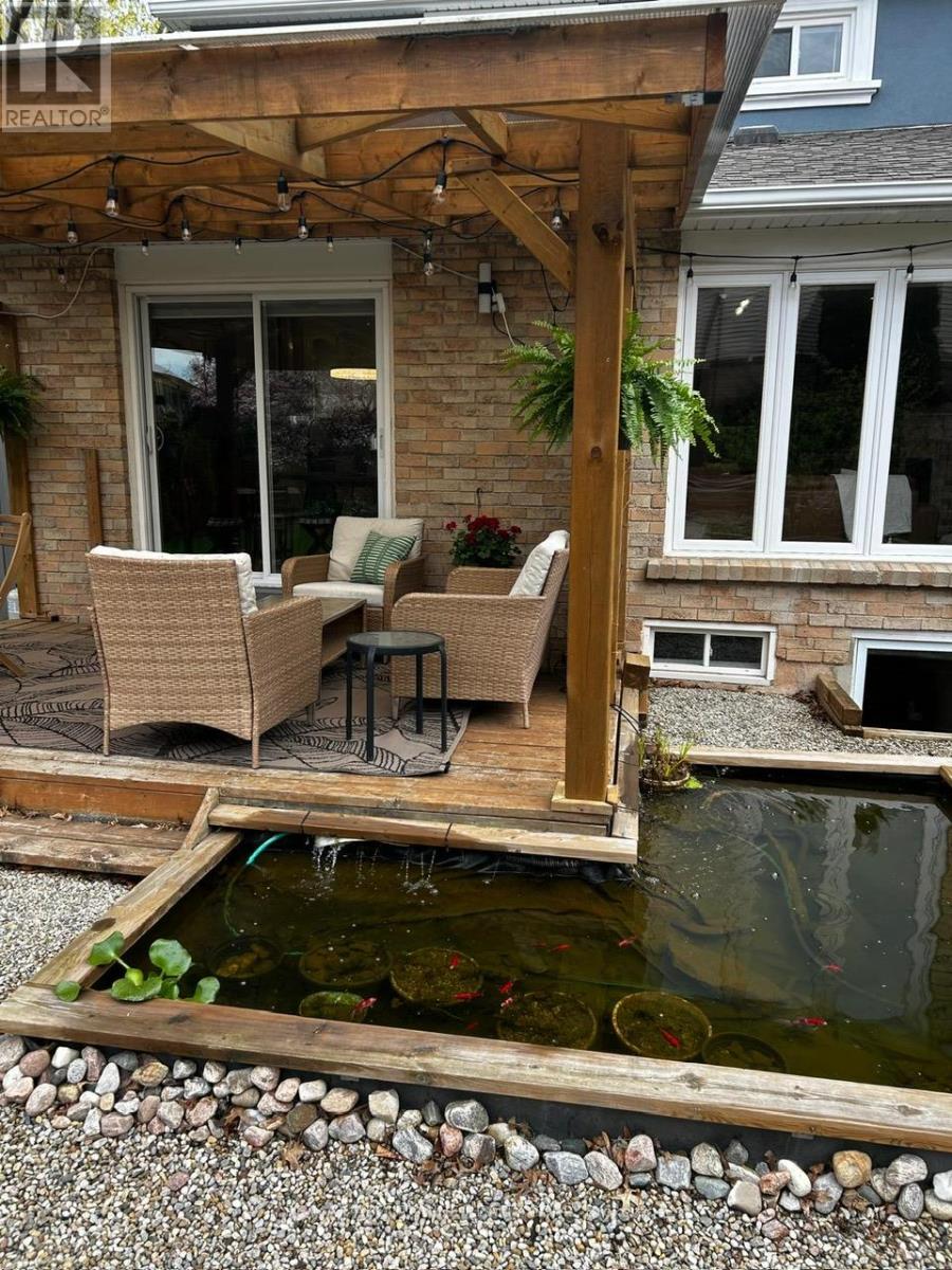 395 MAIDSTONE CRESCENT - 38