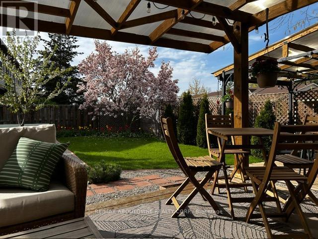 395 MAIDSTONE CRESCENT - 41