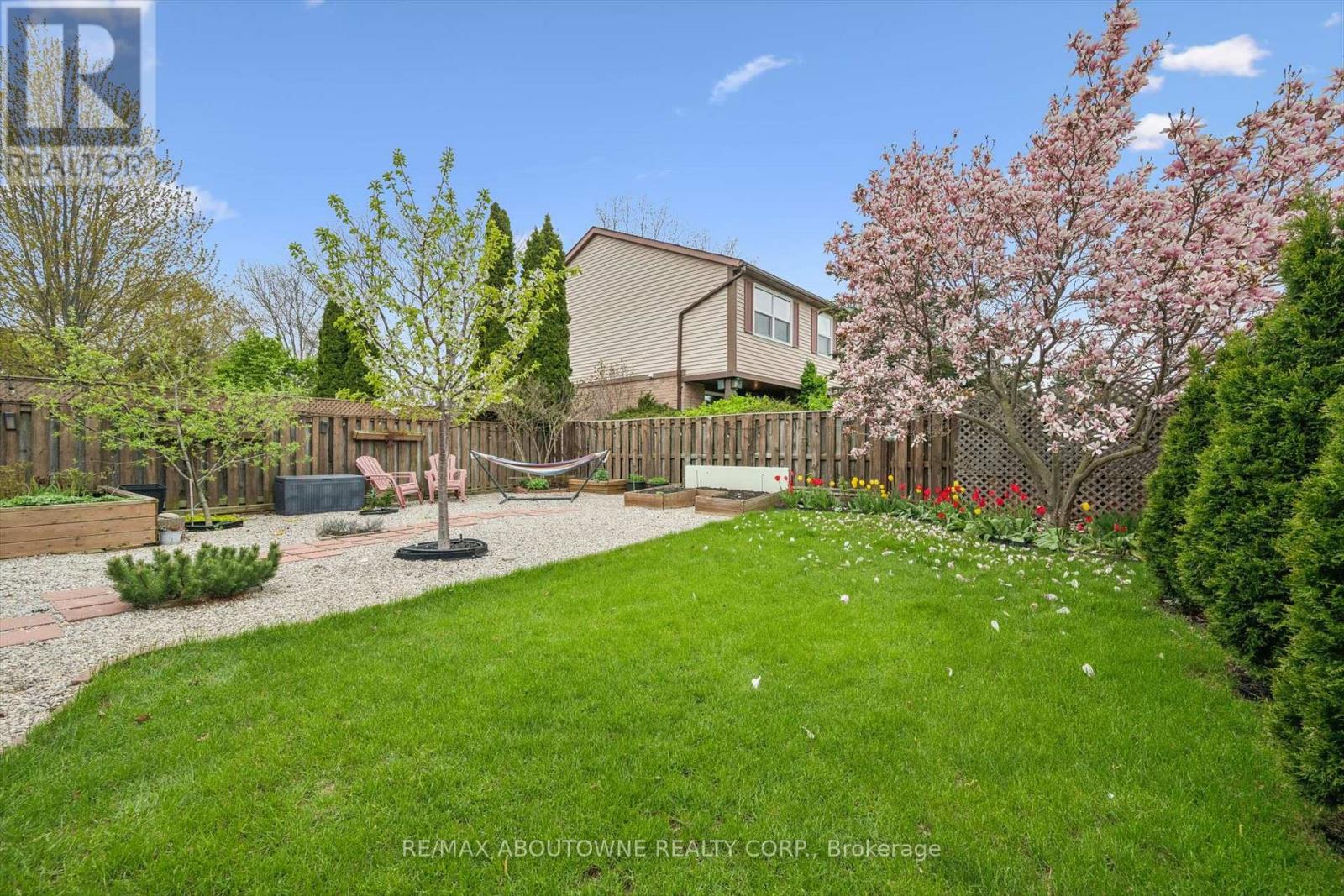 395 MAIDSTONE CRESCENT - 46