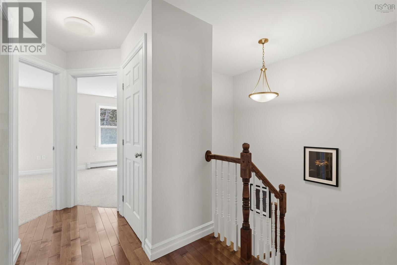 32 Windstone Close - 21