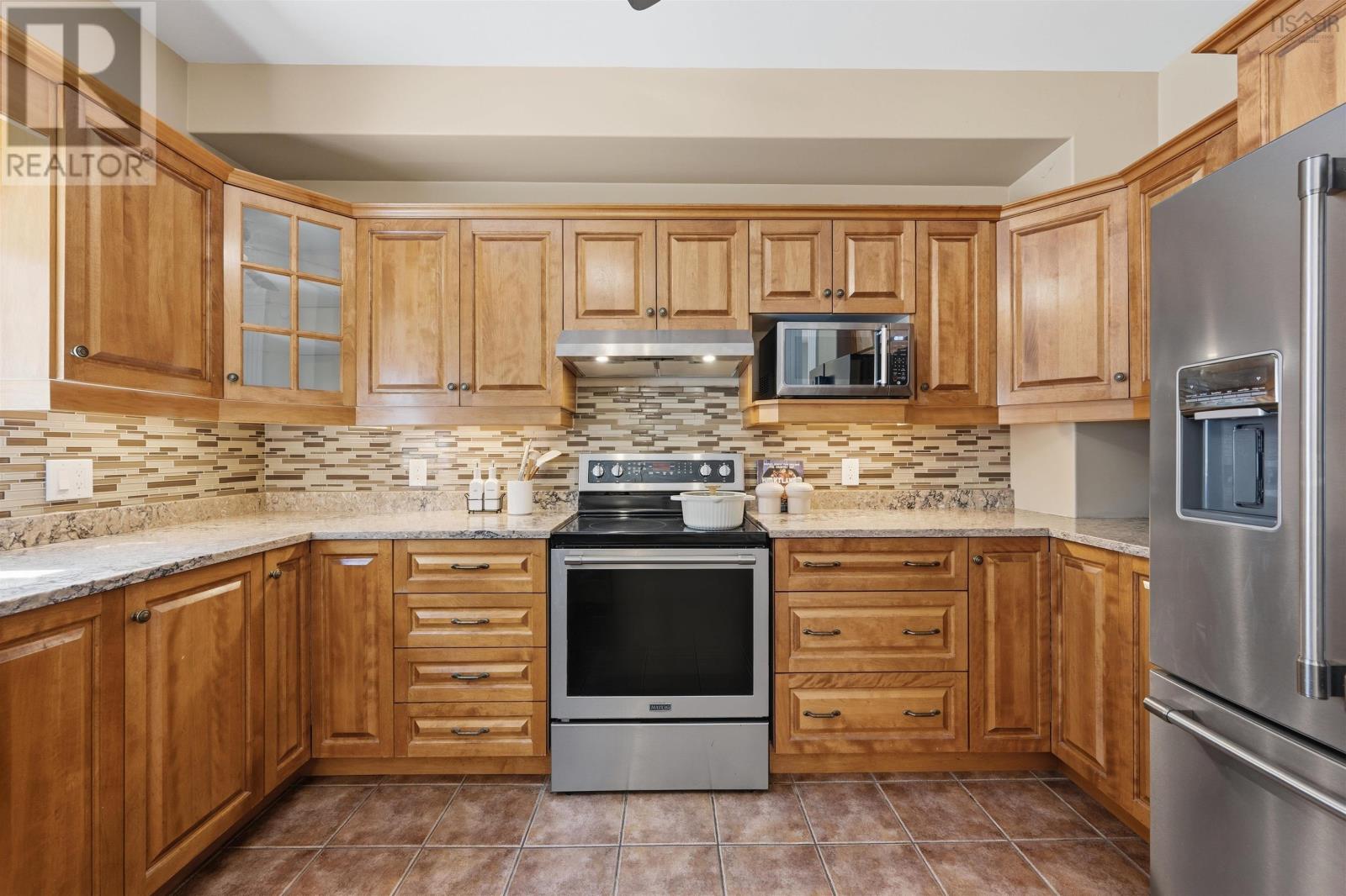 32 Windstone Close - 16