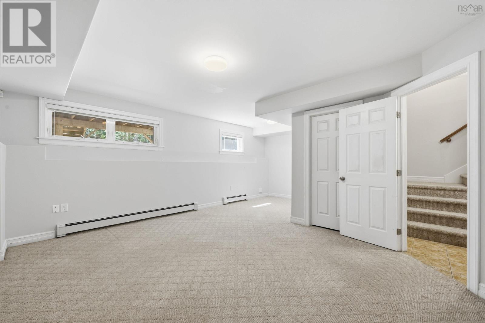 32 Windstone Close - 37
