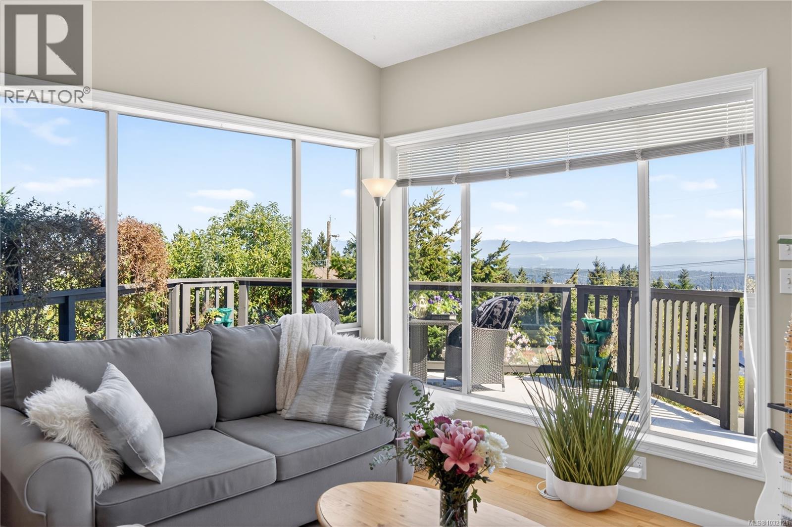 1277 Selkirk Dr - 13
