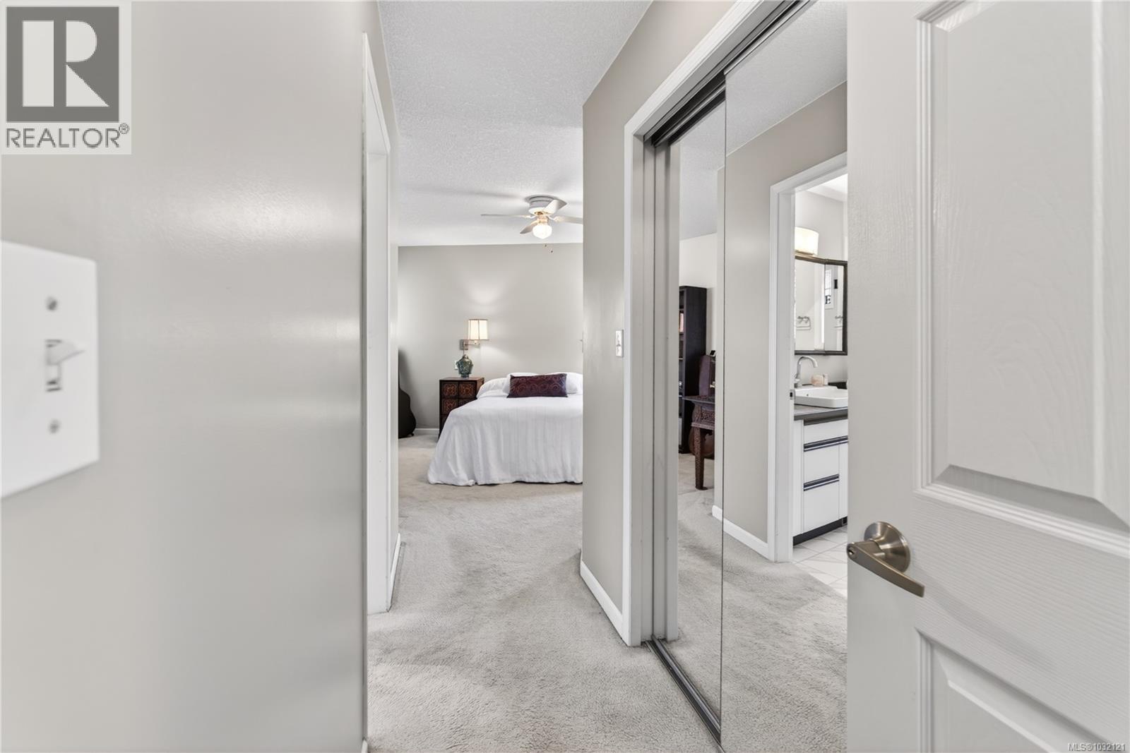 1277 Selkirk Dr - 47