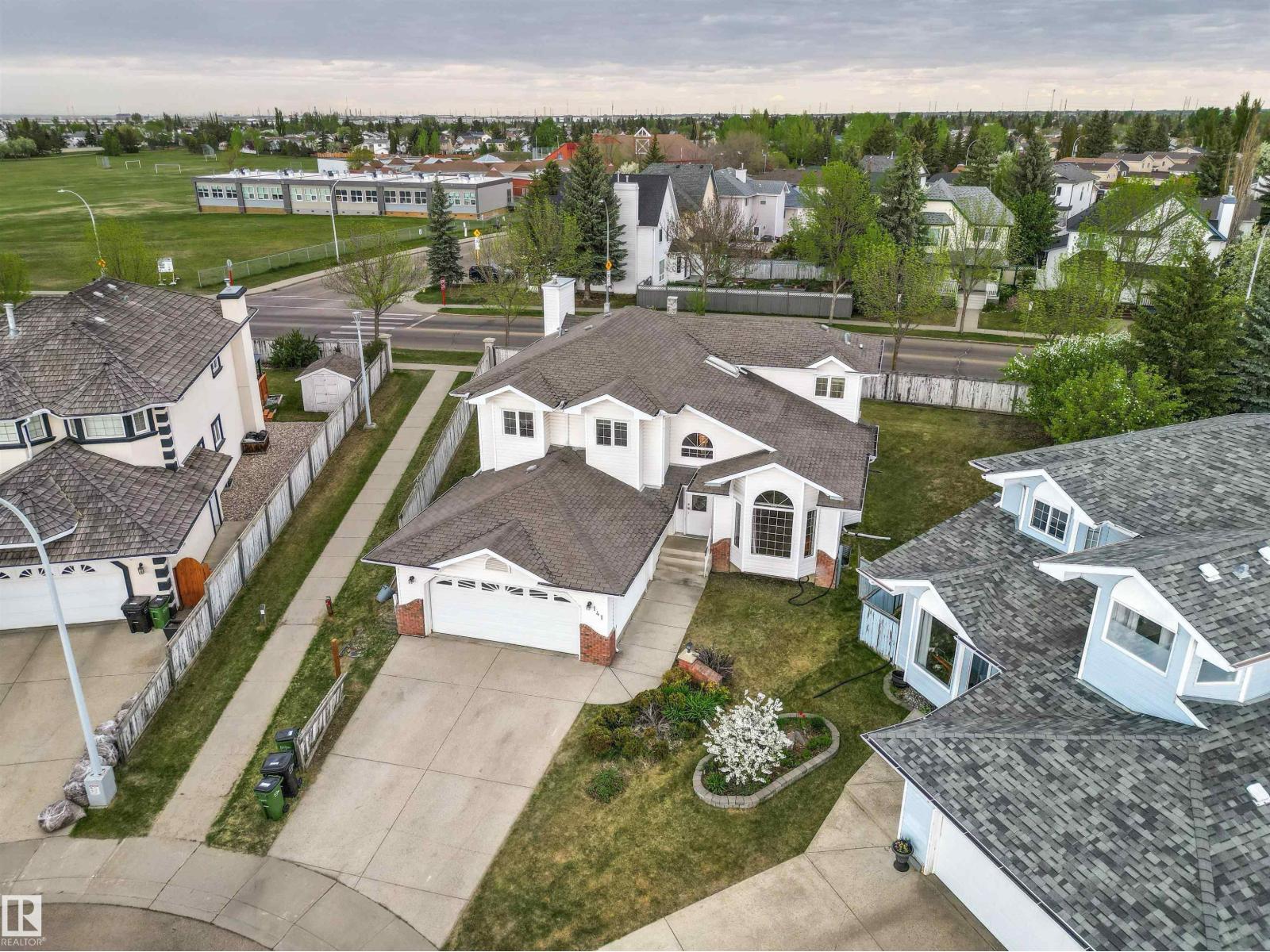 141 KULAWY DR N NW - 2