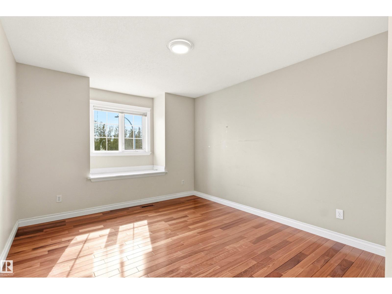 141 KULAWY DR N NW - 33
