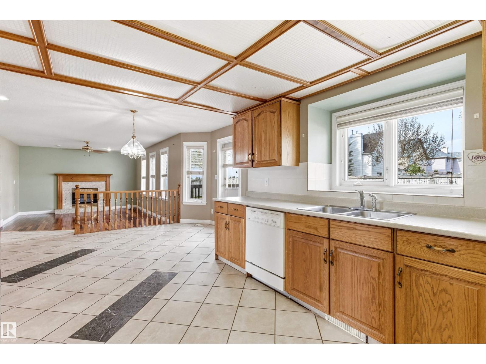 141 KULAWY DR N NW - 16