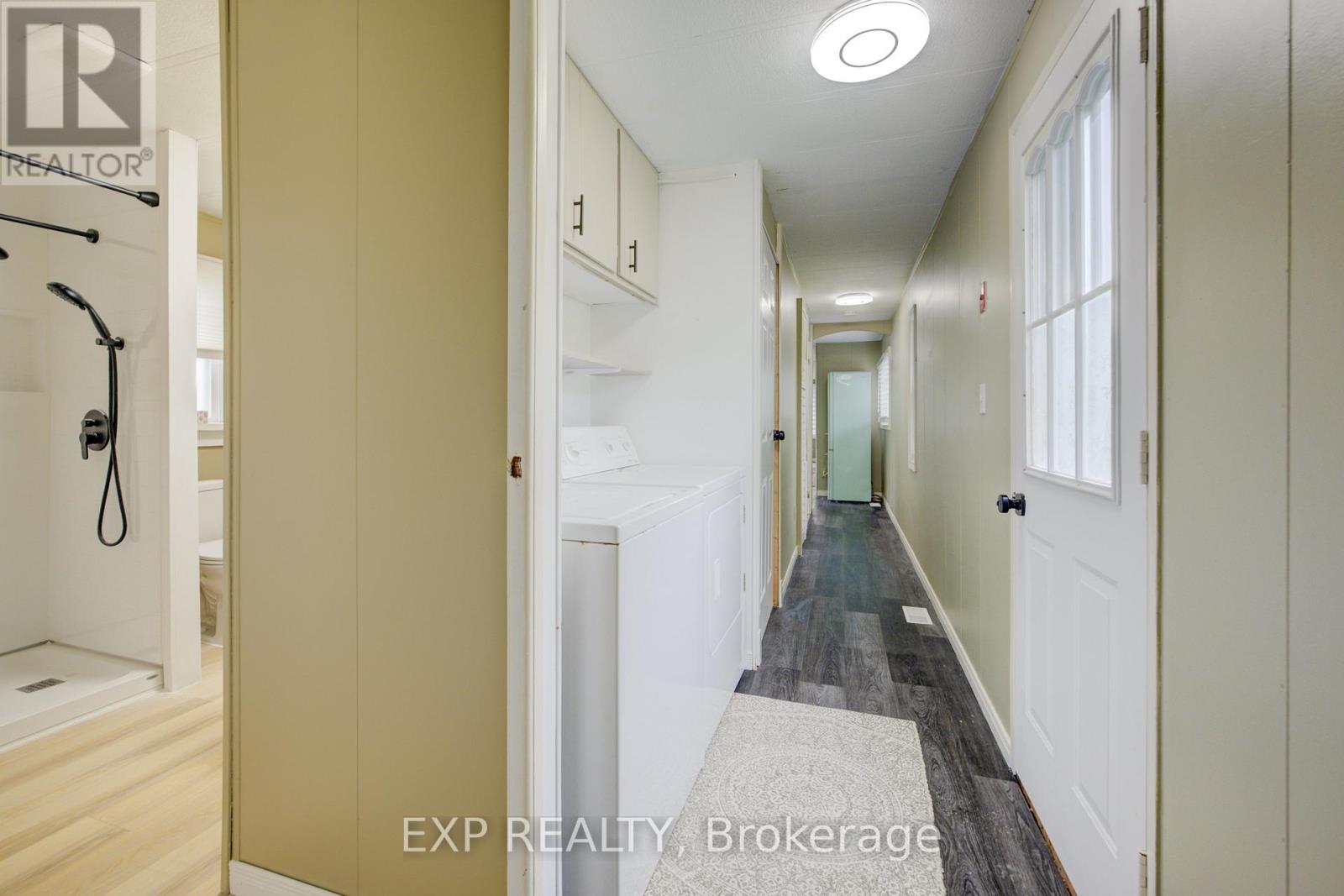 #7 84 WELLINGTON STREET S - 19