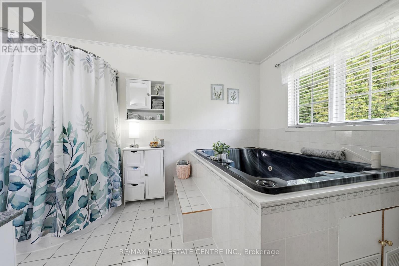 9572 WELLINGTON 22 ROAD - Image 26
