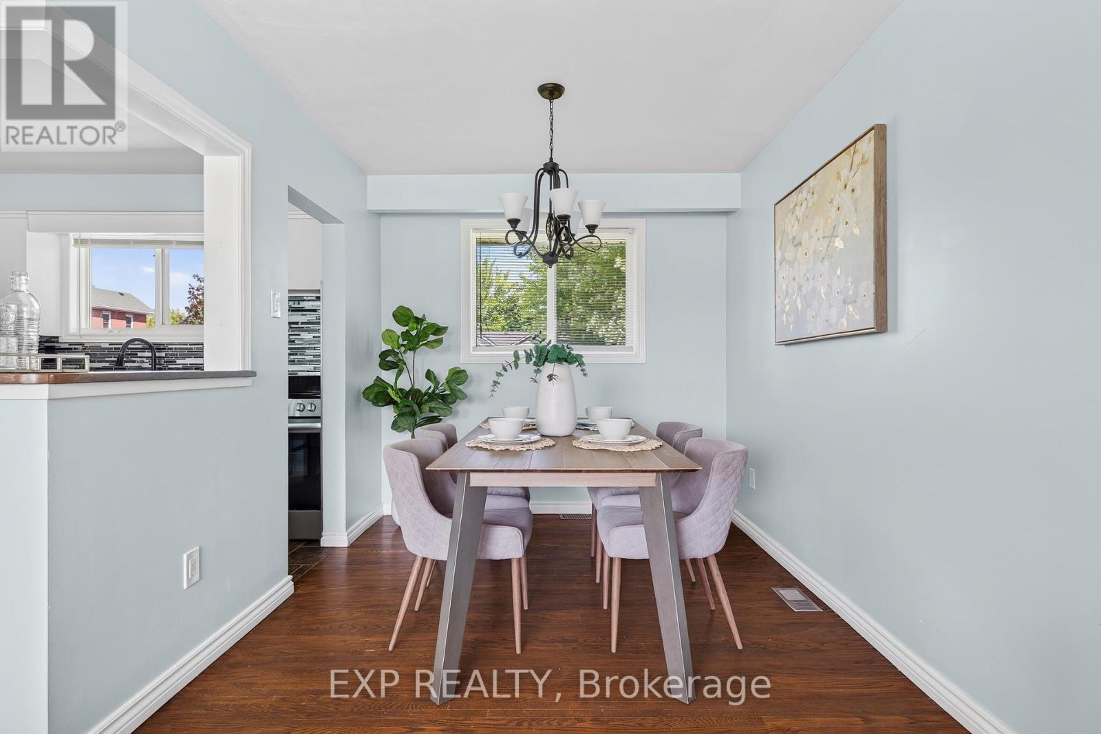 261 KING STREET - 11