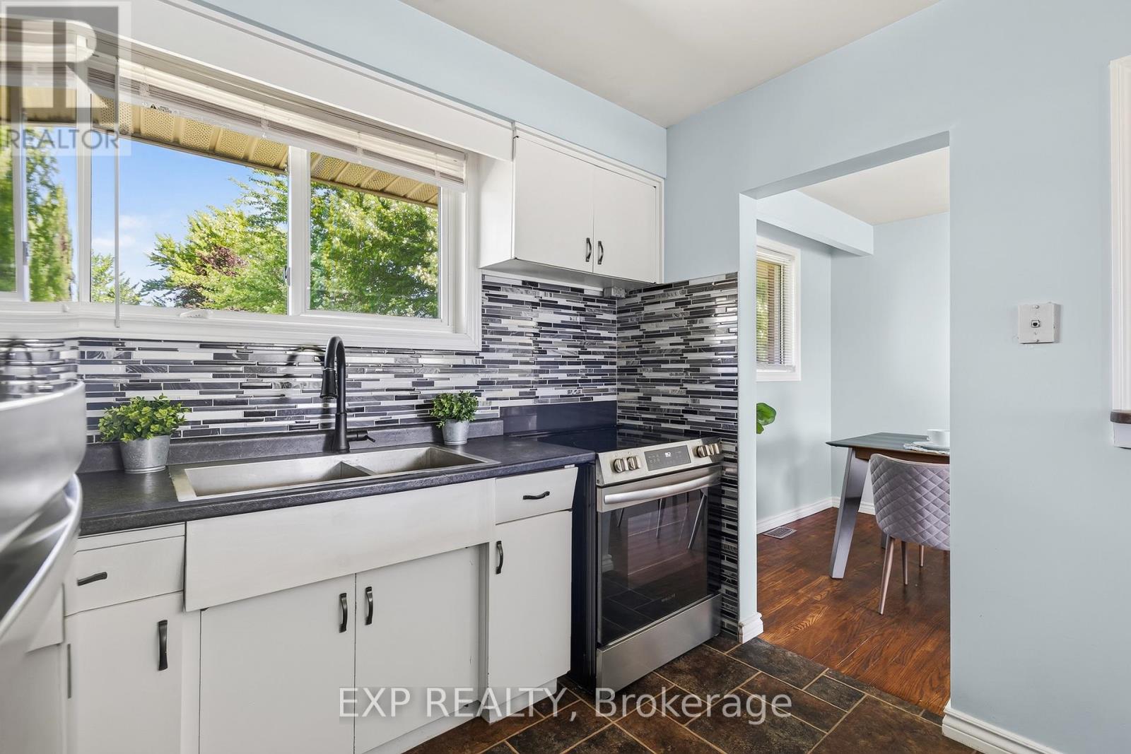 261 KING STREET - 14