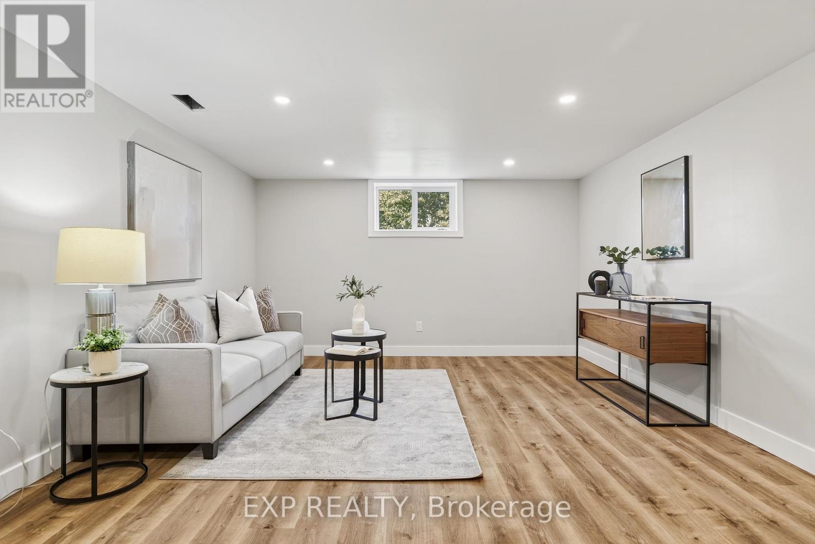 261 KING STREET - 25