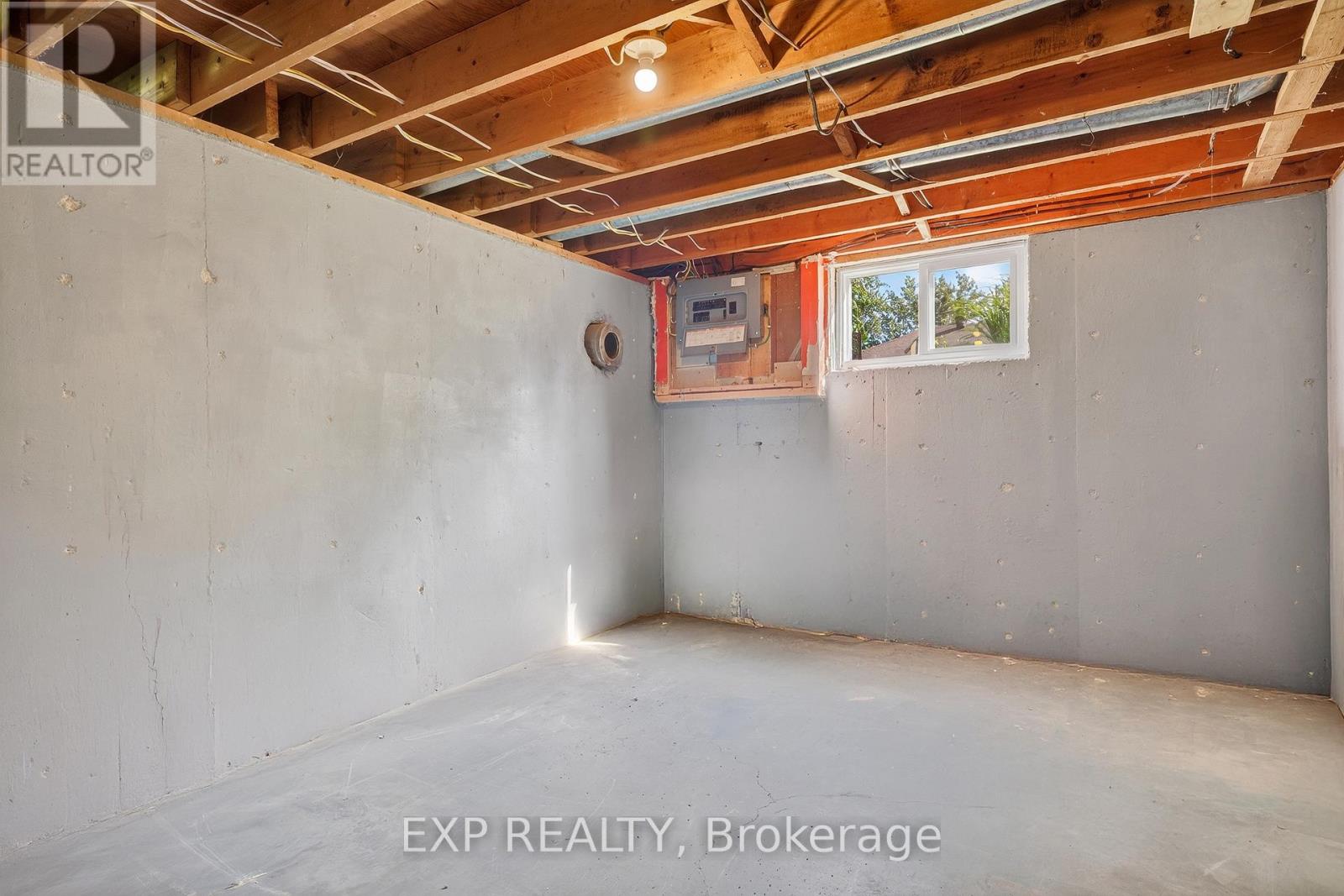 261 KING STREET - 28