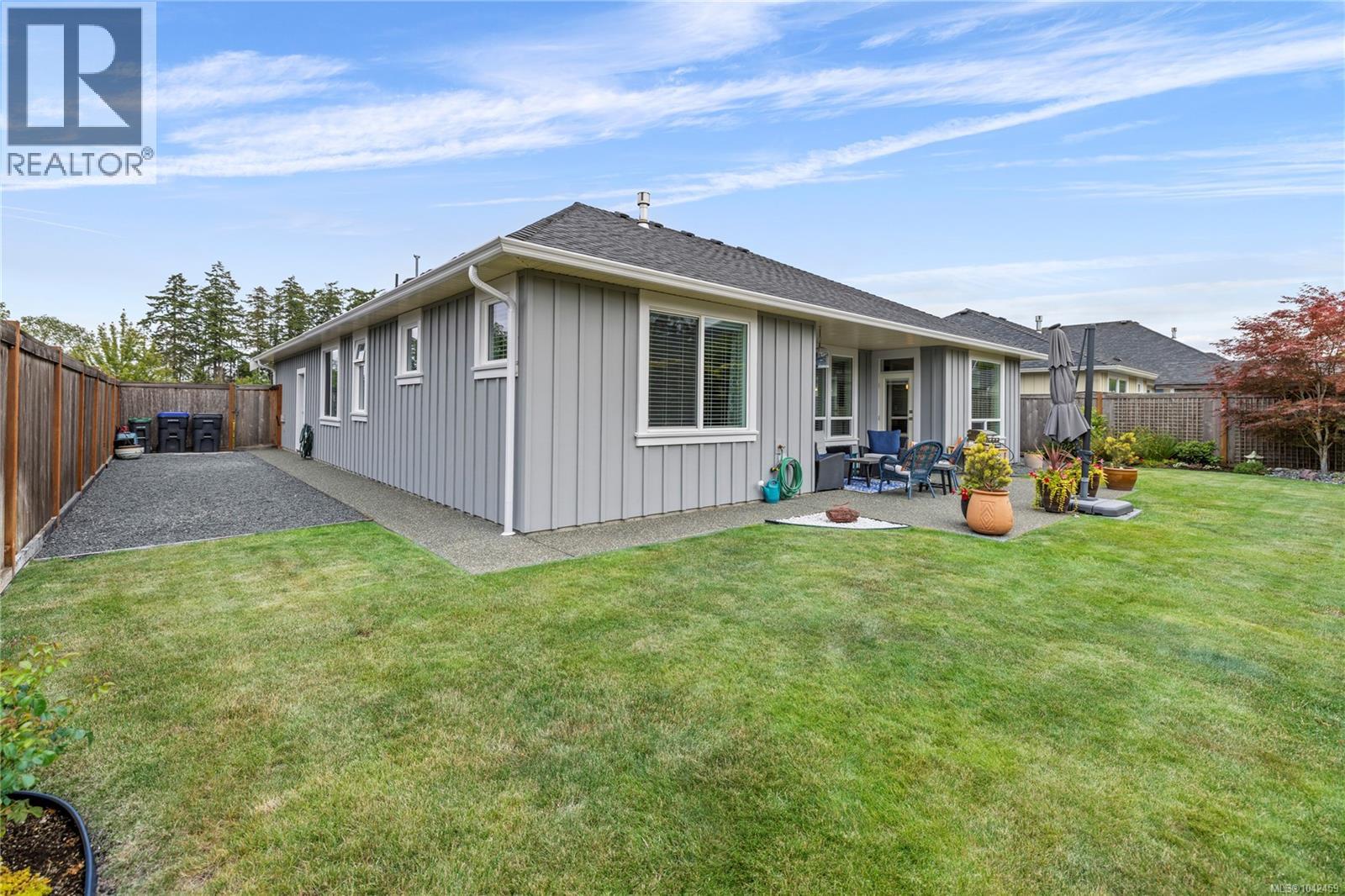 269 Bramble St - 10
