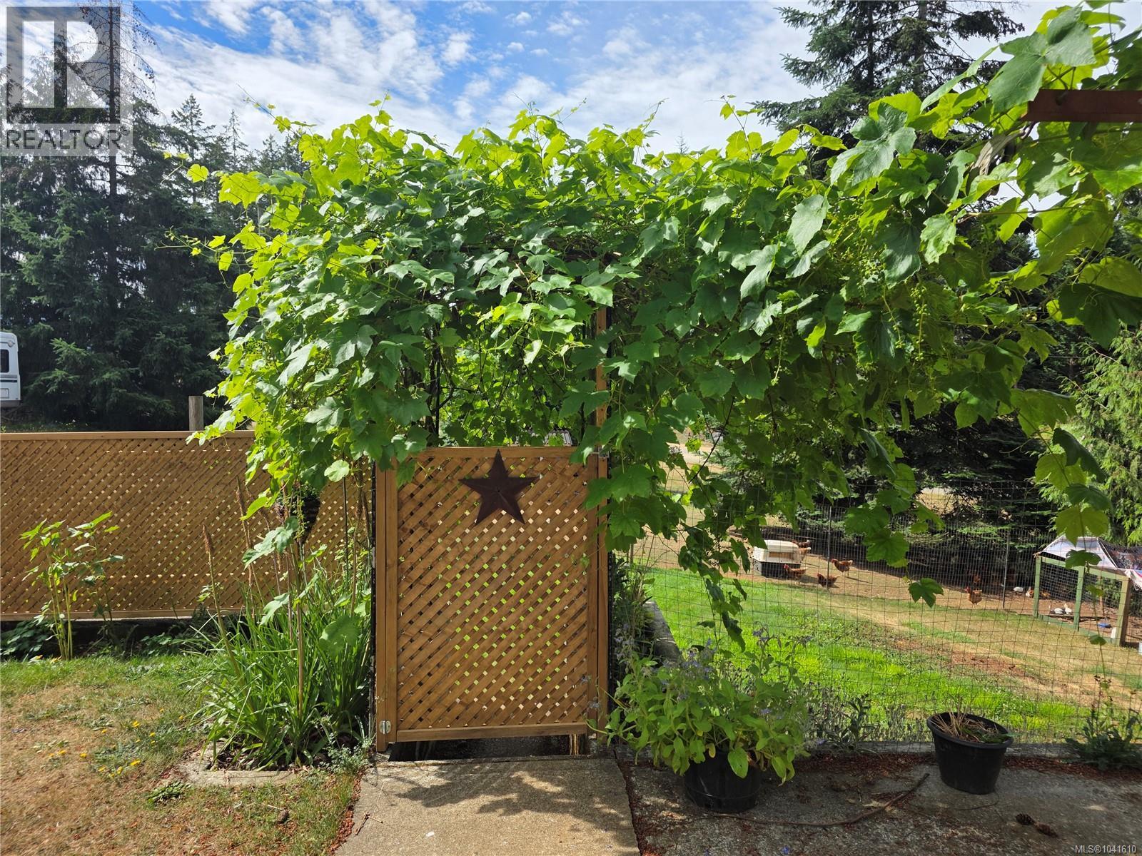 6064 Renton Rd S - 3