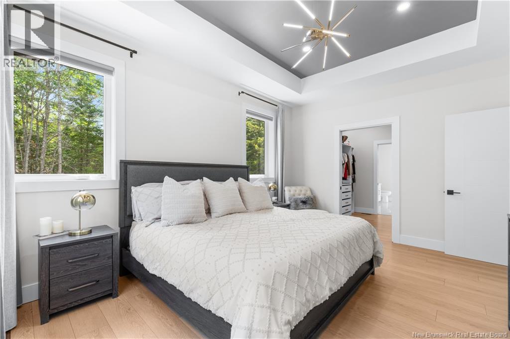 104 Rue Paris Street - Image 20
