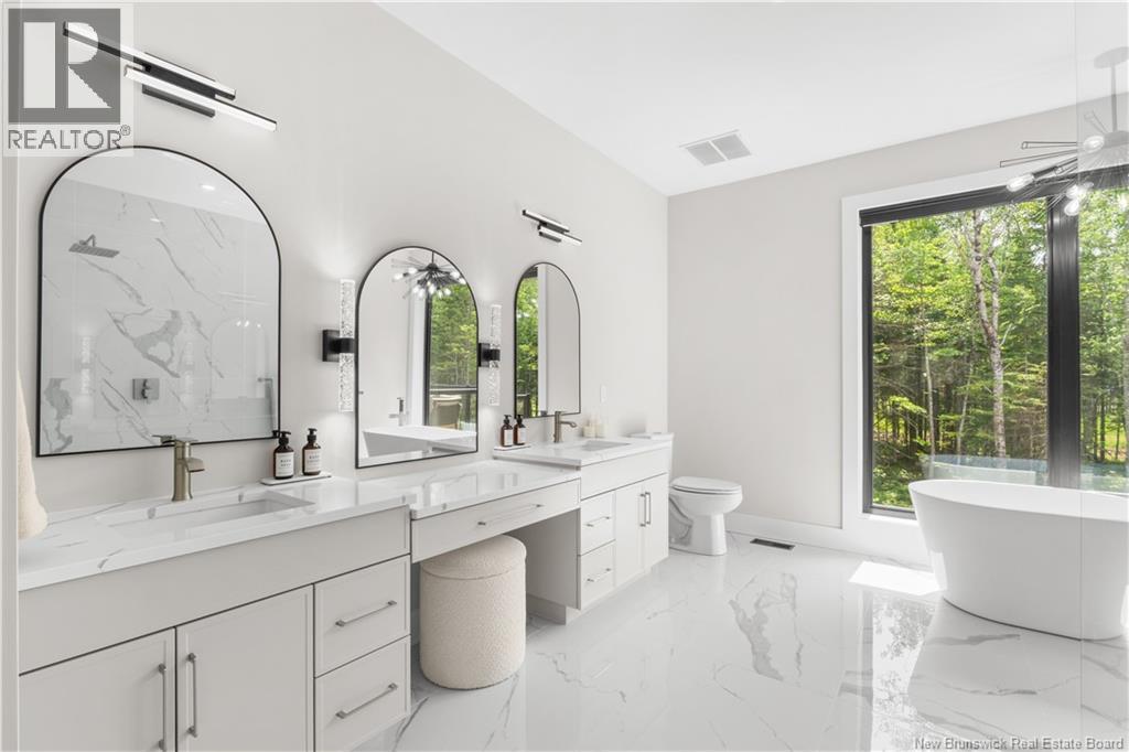 104 Rue Paris Street - Image 27