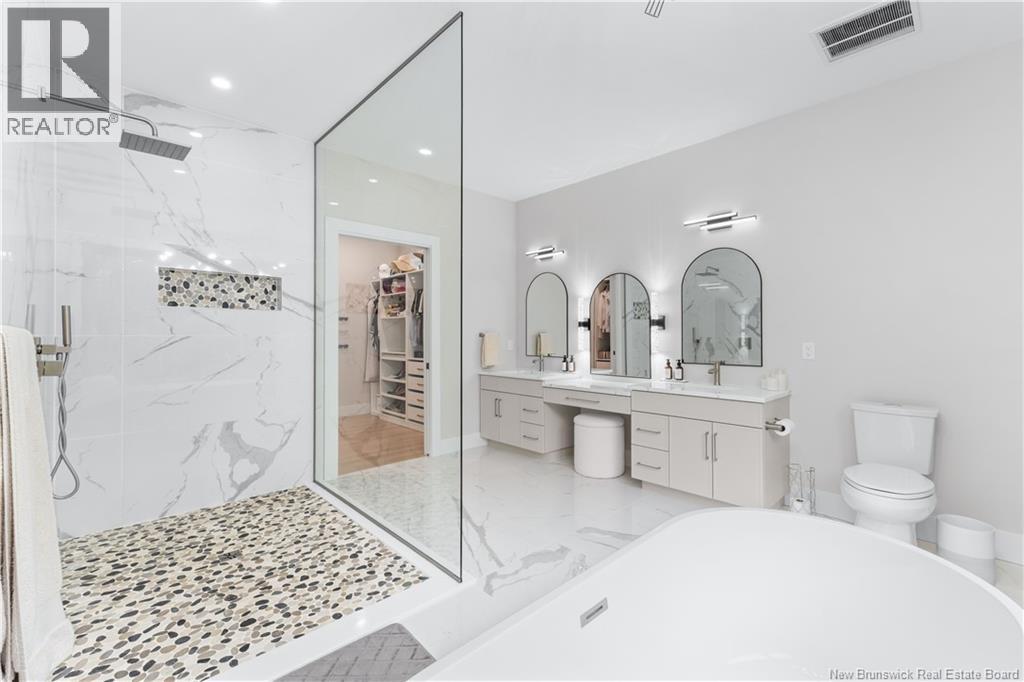 104 Rue Paris Street - Image 28