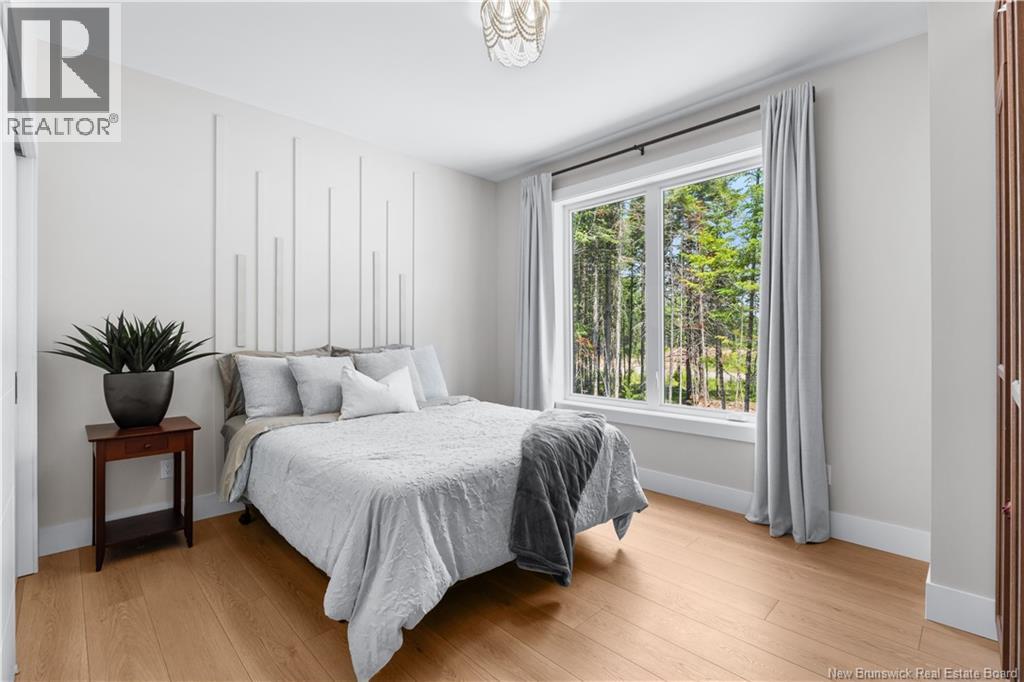 104 Rue Paris Street - Image 30