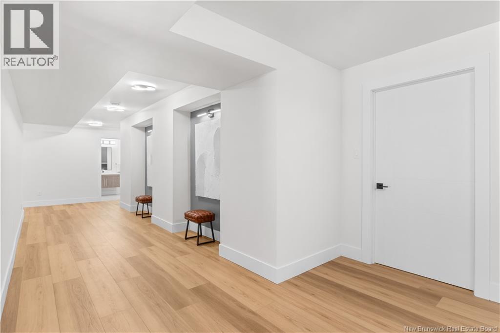 104 Rue Paris Street - Image 36