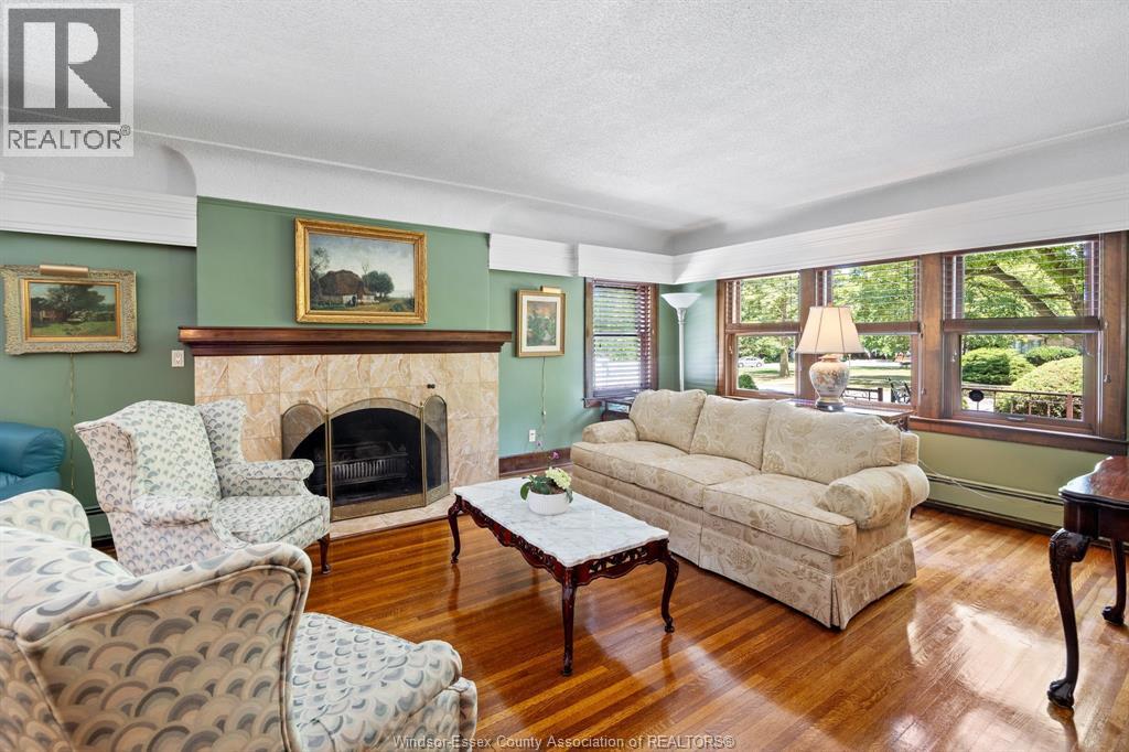 219 JEFFERSON - 27