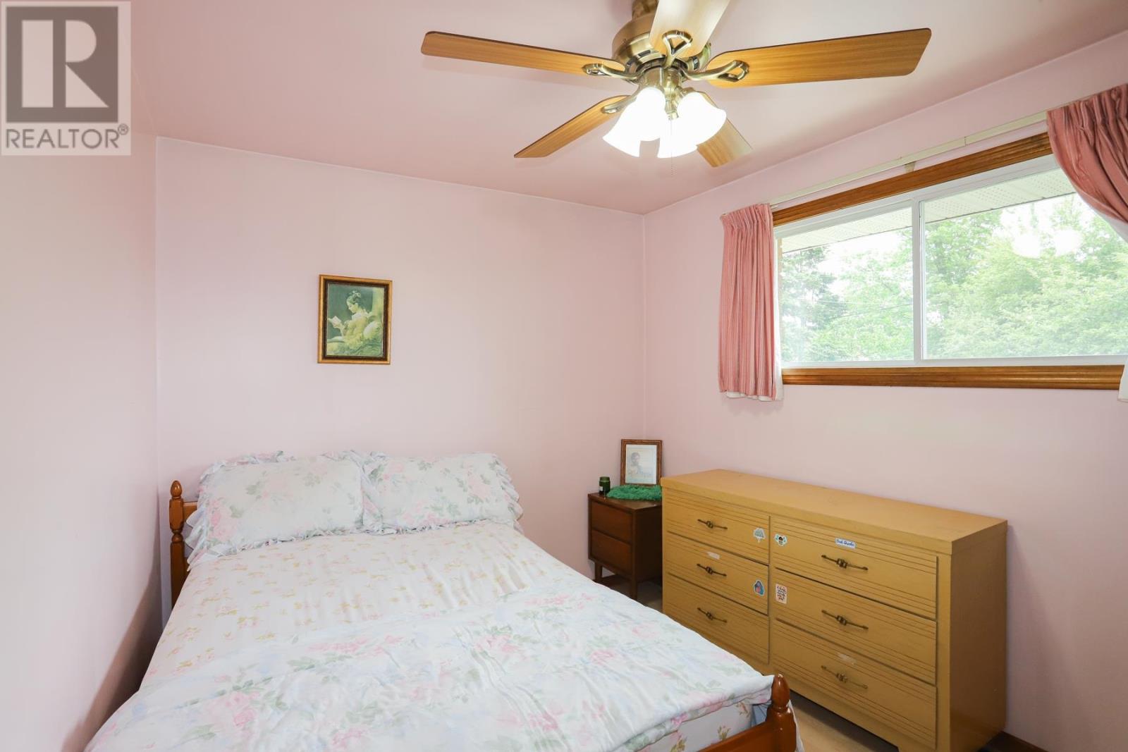 489 McNabb ST - 24