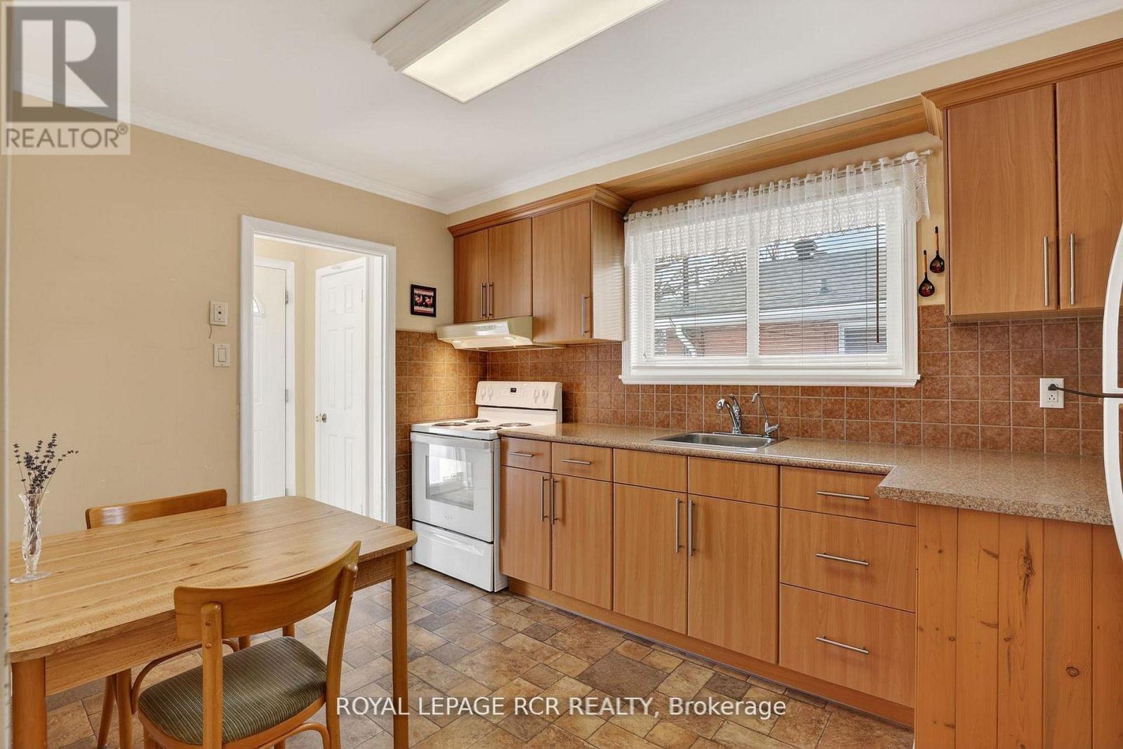 6 AILSA CRAIG COURT - 10