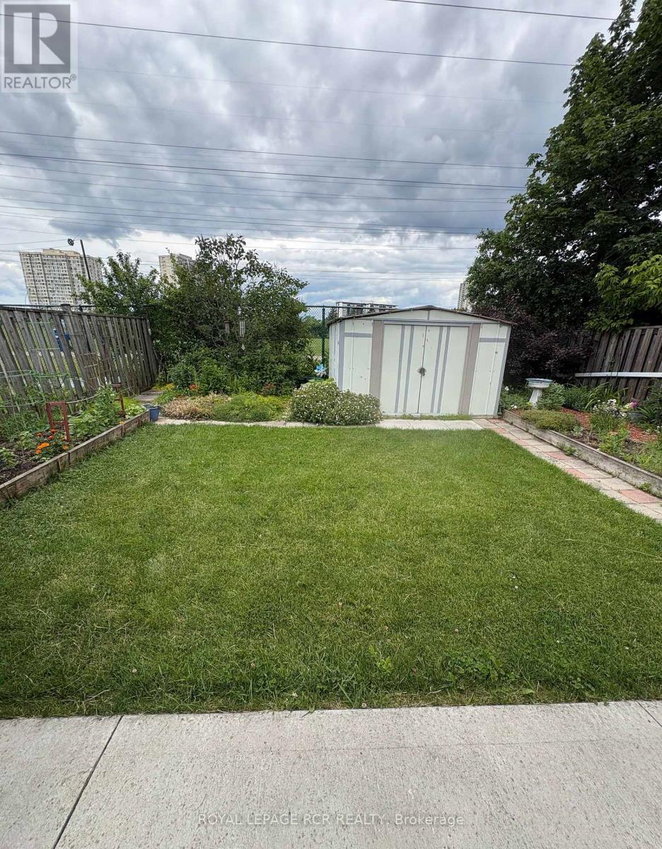 6 AILSA CRAIG COURT - 43