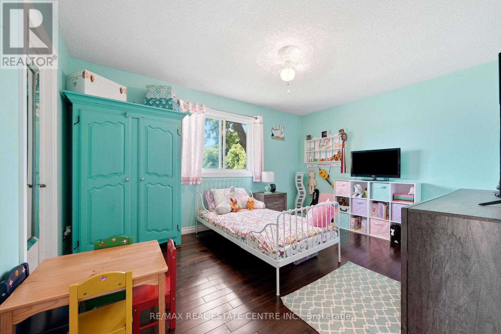 13 DOUGLAS CRESCENT - 20