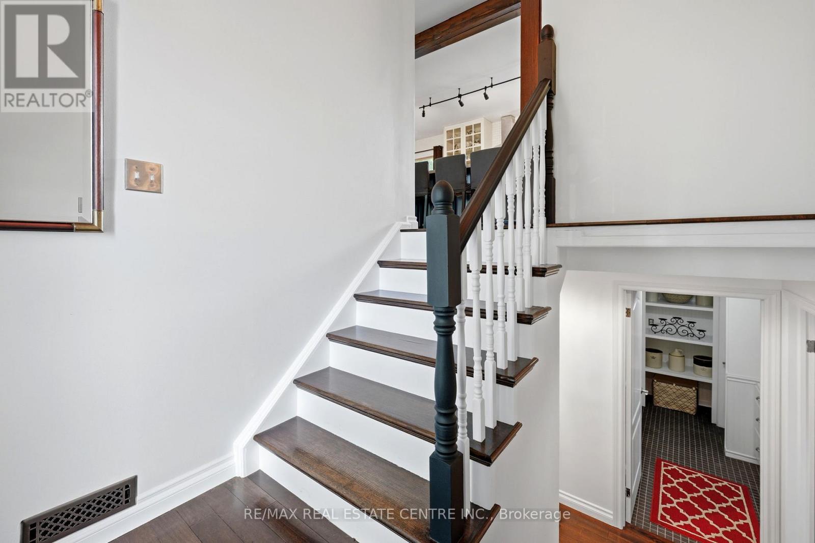 13 DOUGLAS CRESCENT - 6