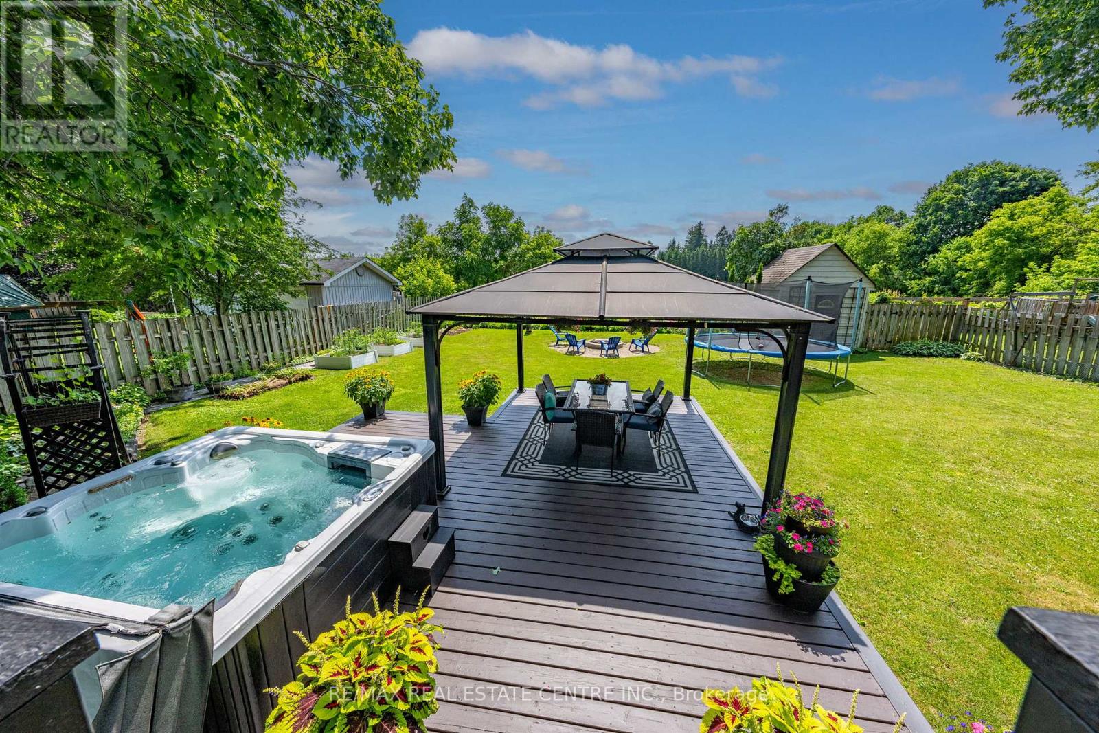 13 DOUGLAS CRESCENT - 41