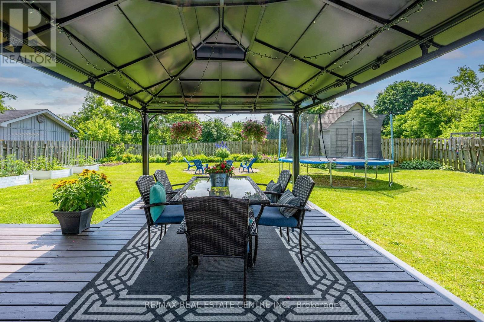 13 DOUGLAS CRESCENT - 42