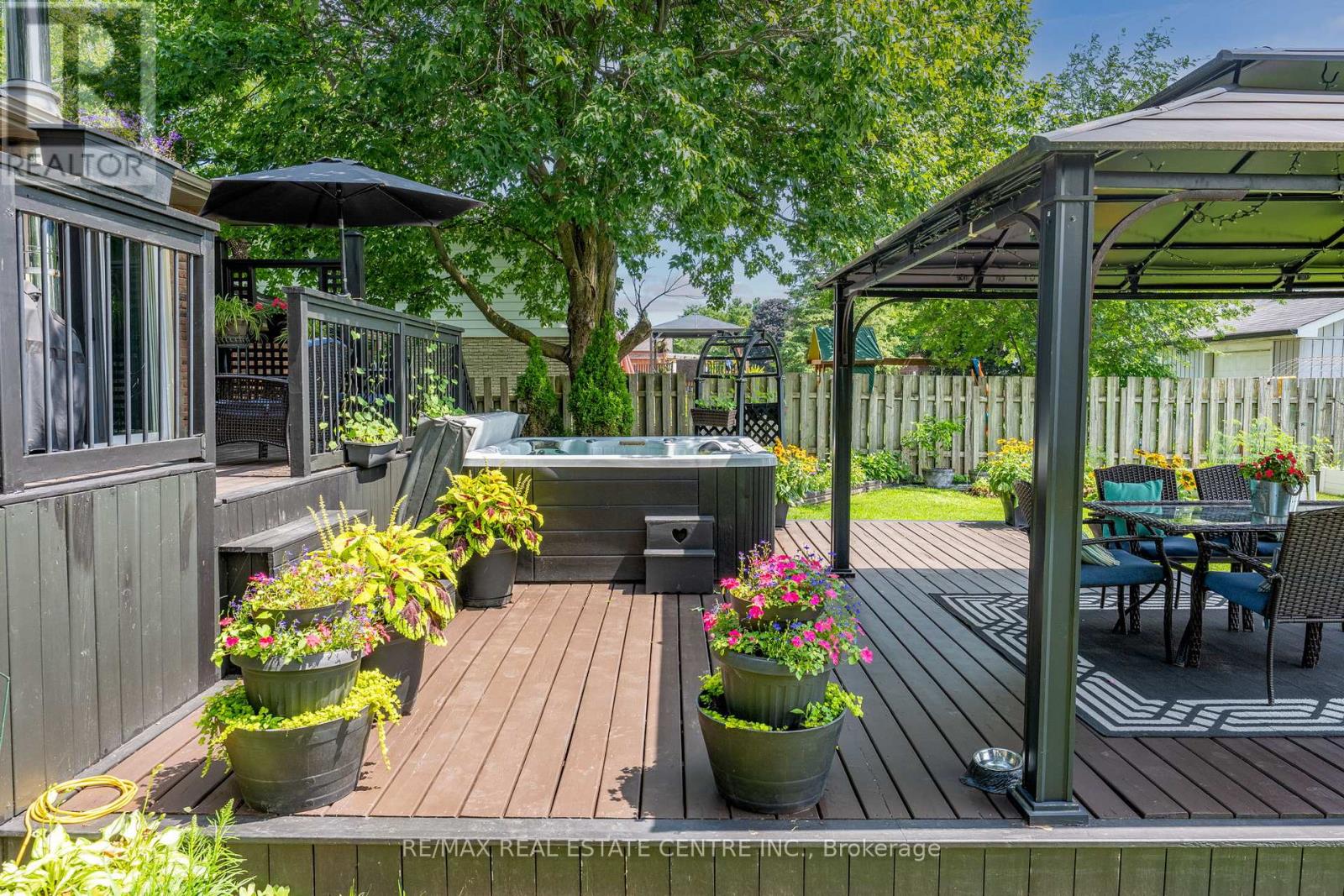 13 DOUGLAS CRESCENT - 43