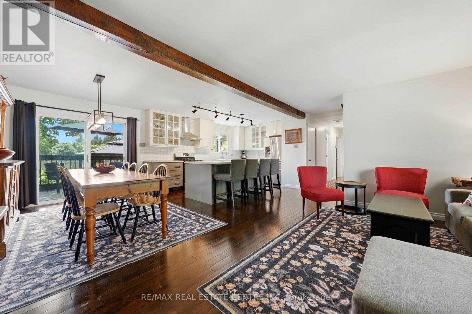 13 DOUGLAS CRESCENT - 10