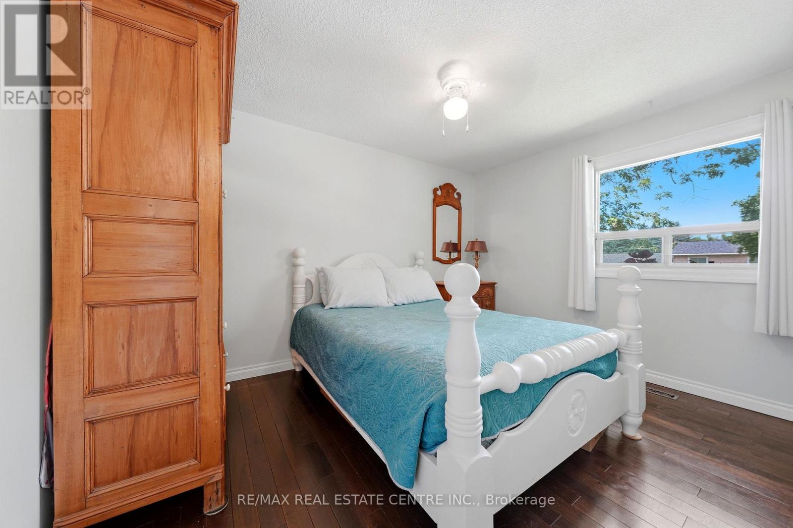 13 DOUGLAS CRESCENT - 18