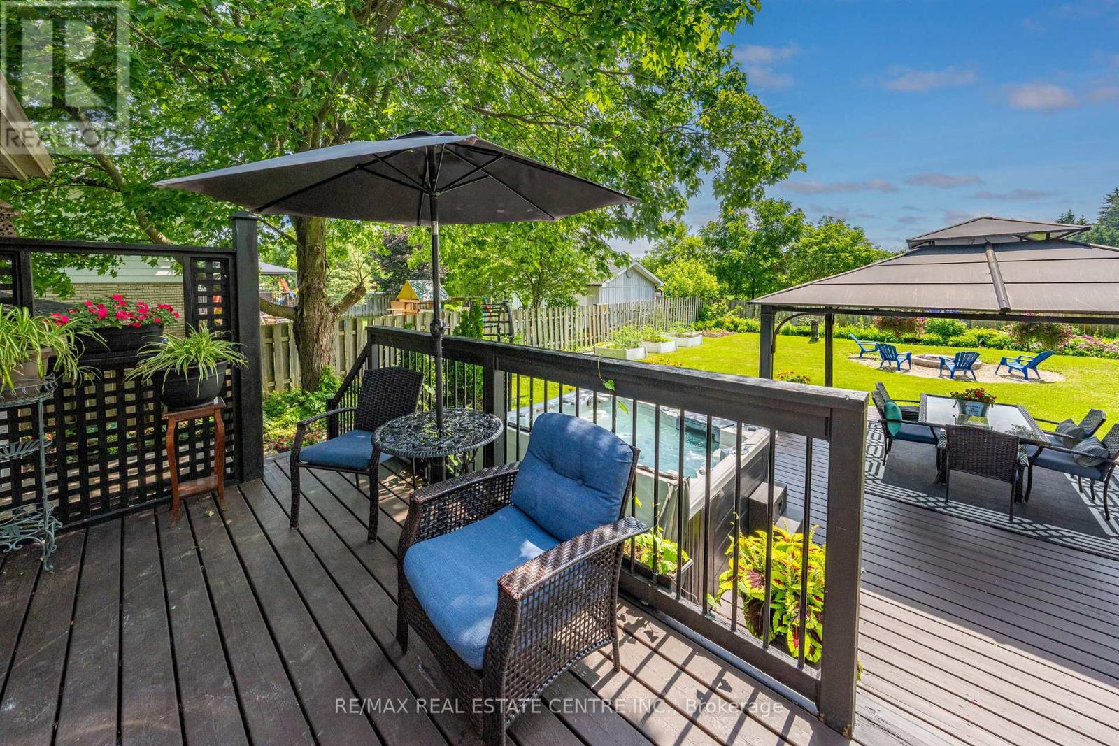 13 DOUGLAS CRESCENT - 39